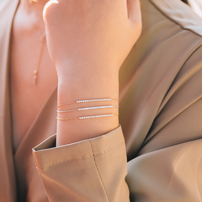 Diamond bar bracelet